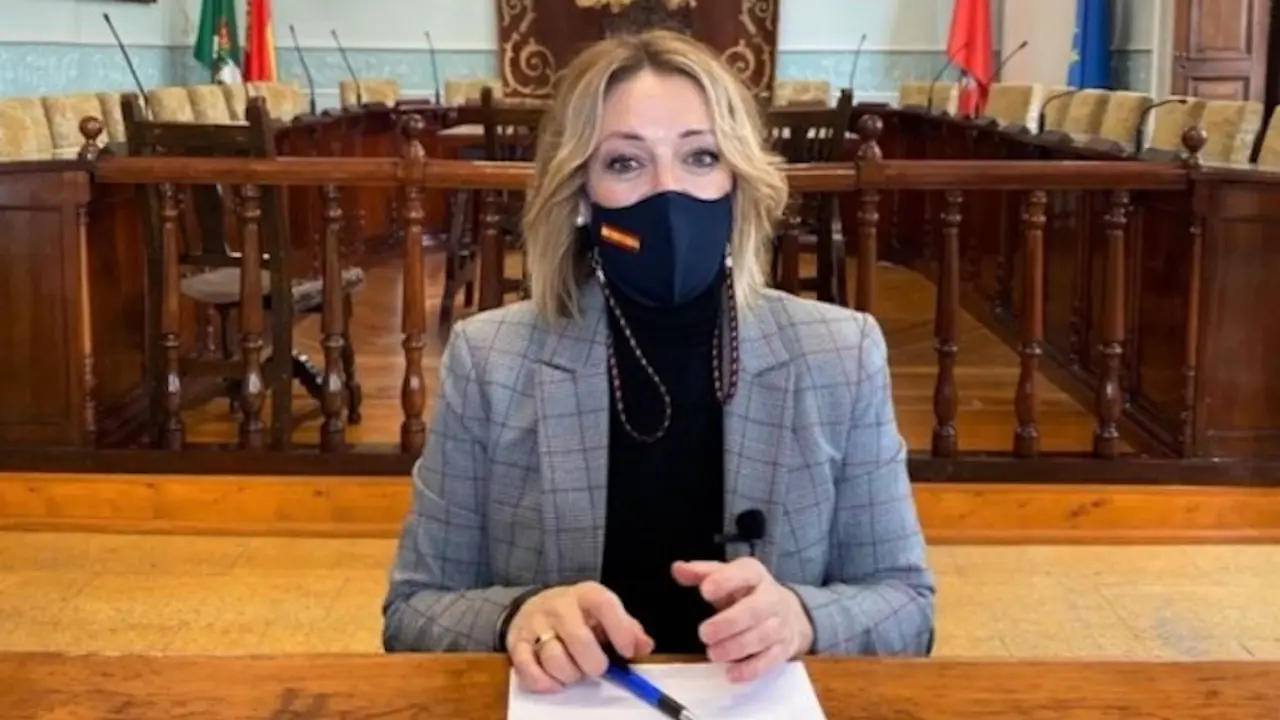 Ana Urrestarazu, portavoz del PP de Castro Urdiales. / E. PRESS
