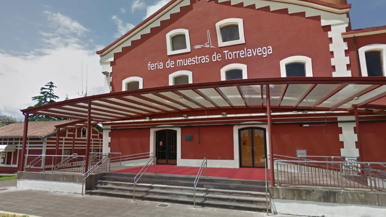 Vista de la Feria de Muestras 'La Lechera' en Torrelavega. / ALERTA