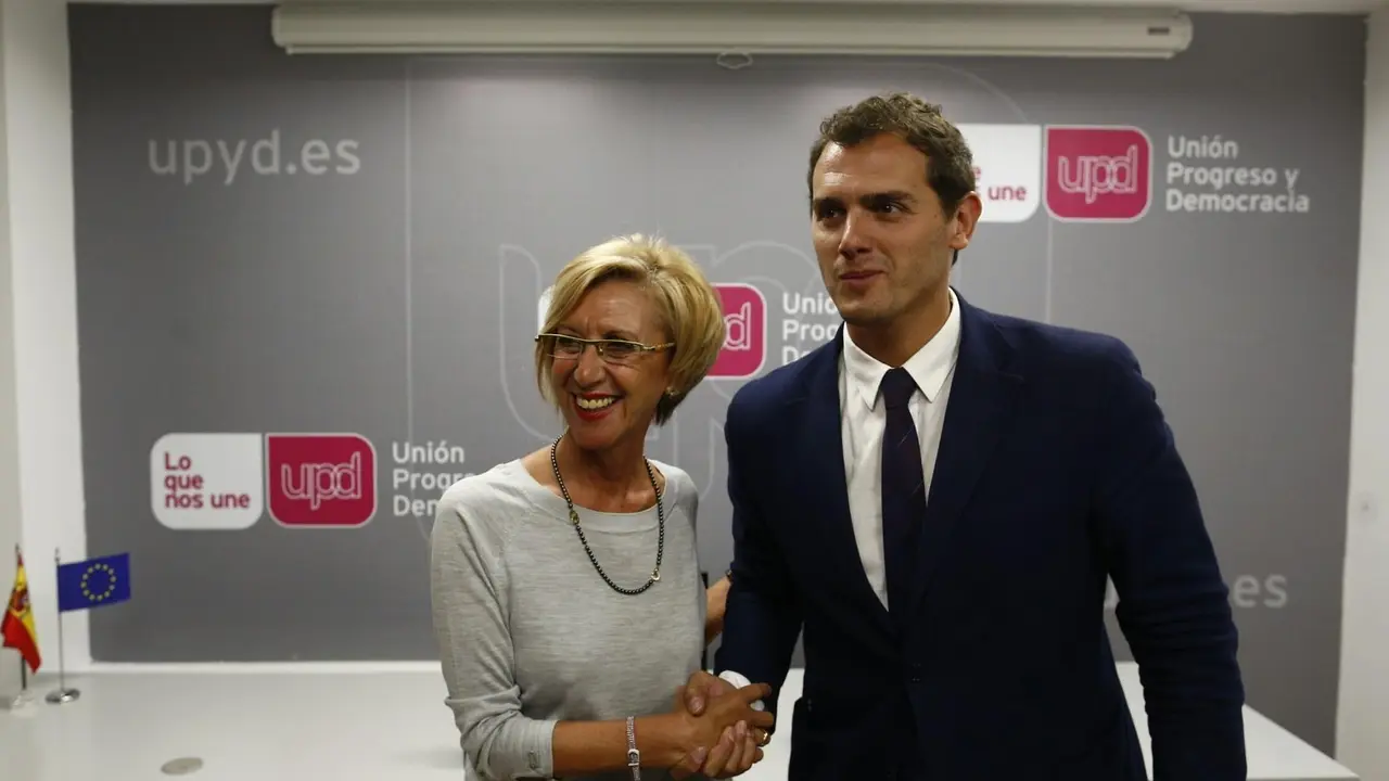 Archivo - Los l&iacute;deres de UPyD, Rosa D&iacute;ez, y de Ciudadanos (C's), Albert Rivera, en 2014 