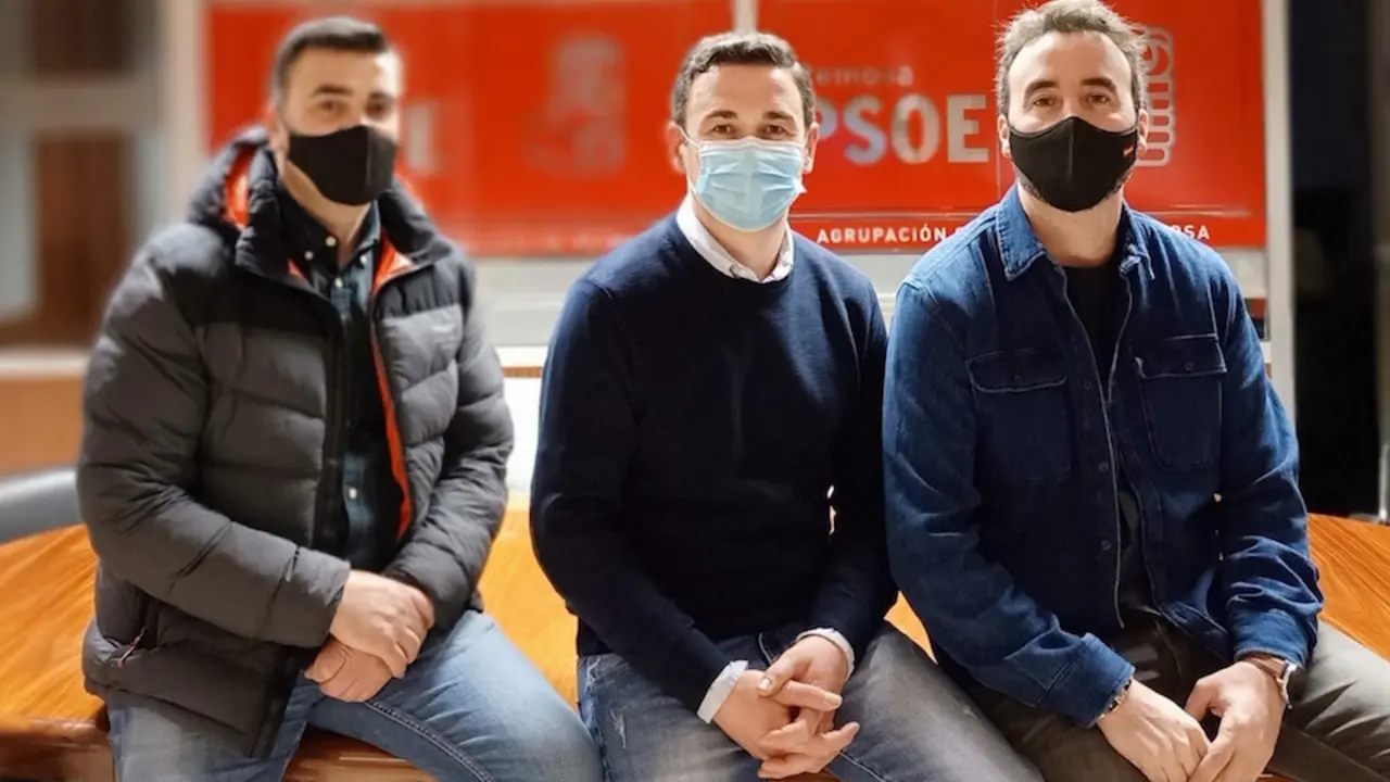 Concejales del PSOE en el Ayuntamiento de Campoo de Enmedio. / E. PRESS