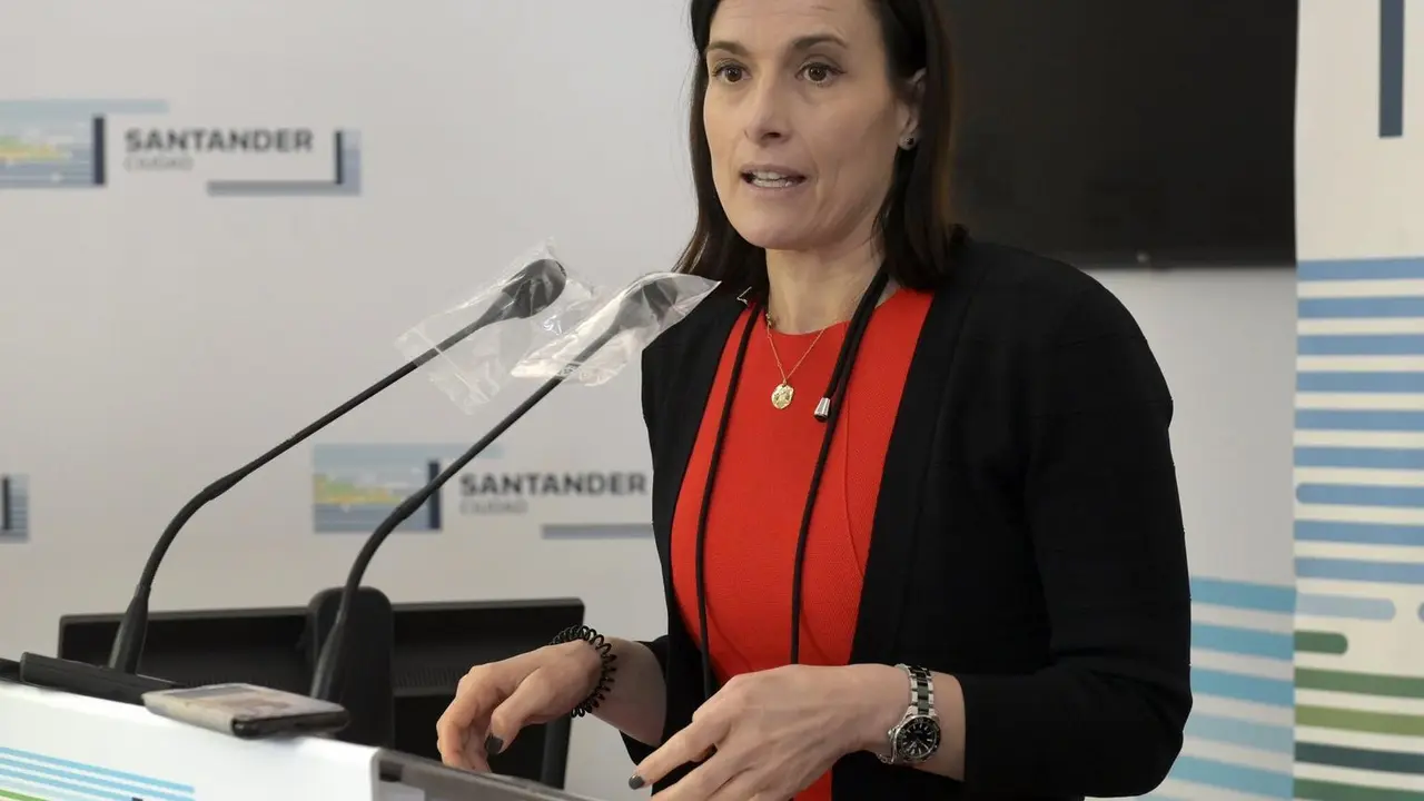 La alcaldesa de Santander Gema Igual durante la rueda de prensa. / ALERTA