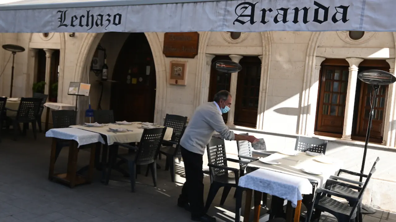 Vista del restaurante Aranda en el barrio Tetu&aacute;n de Santander. / HARDY