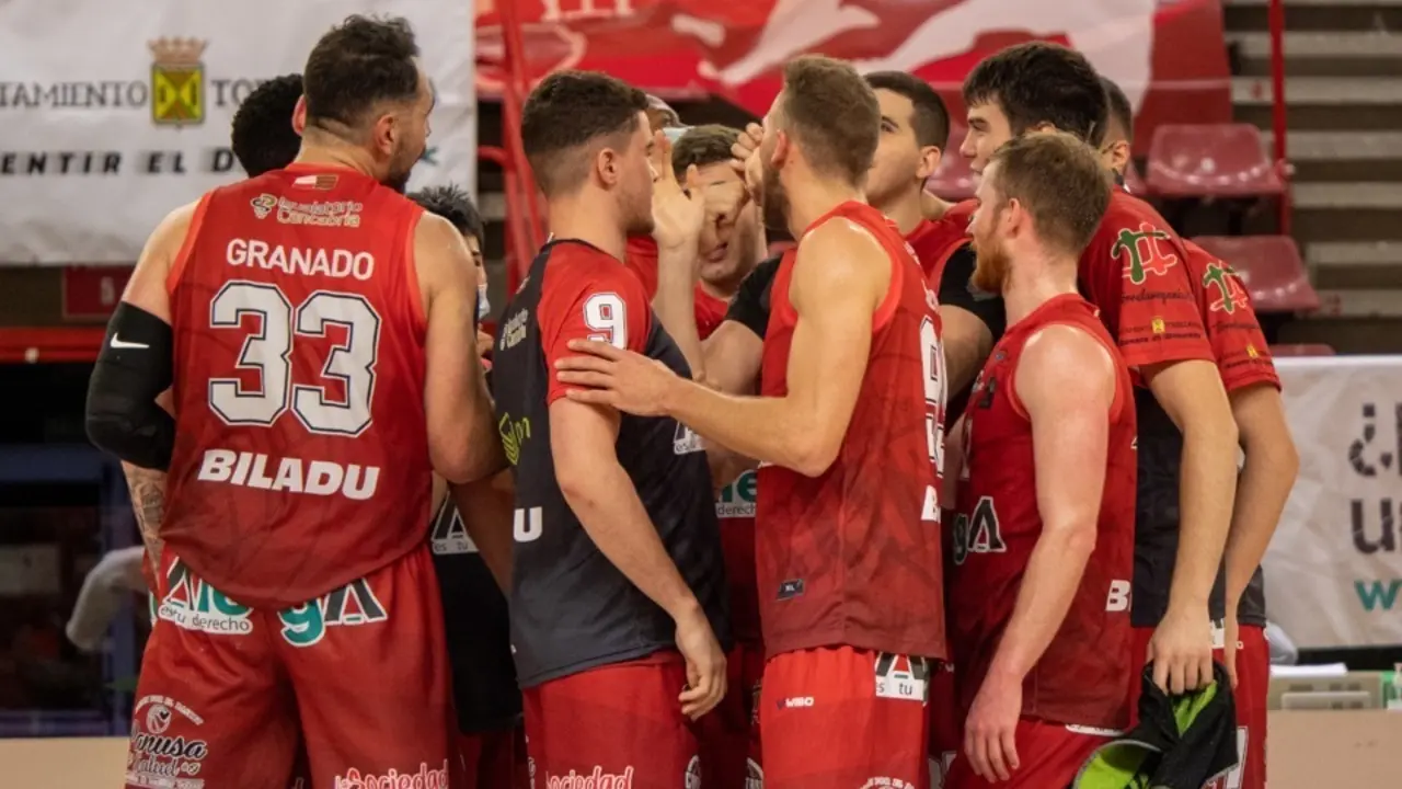 Los jugadores del GA Cantabria, en un &lsquo;tiempo muerto&rsquo;. / ALERTA