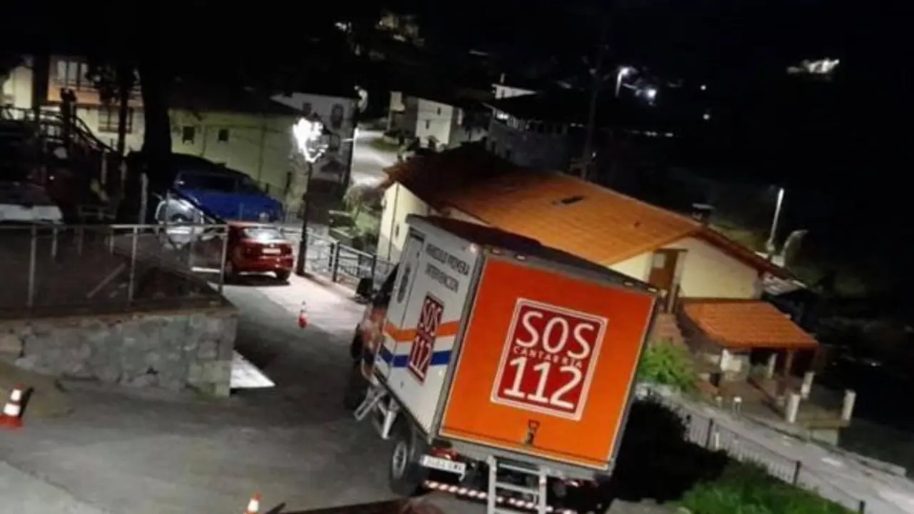 Equipos del 112 desplazados a Arredondo para la b&uacute;squeda del hombre de 50 a&ntilde;os. / ALERTA