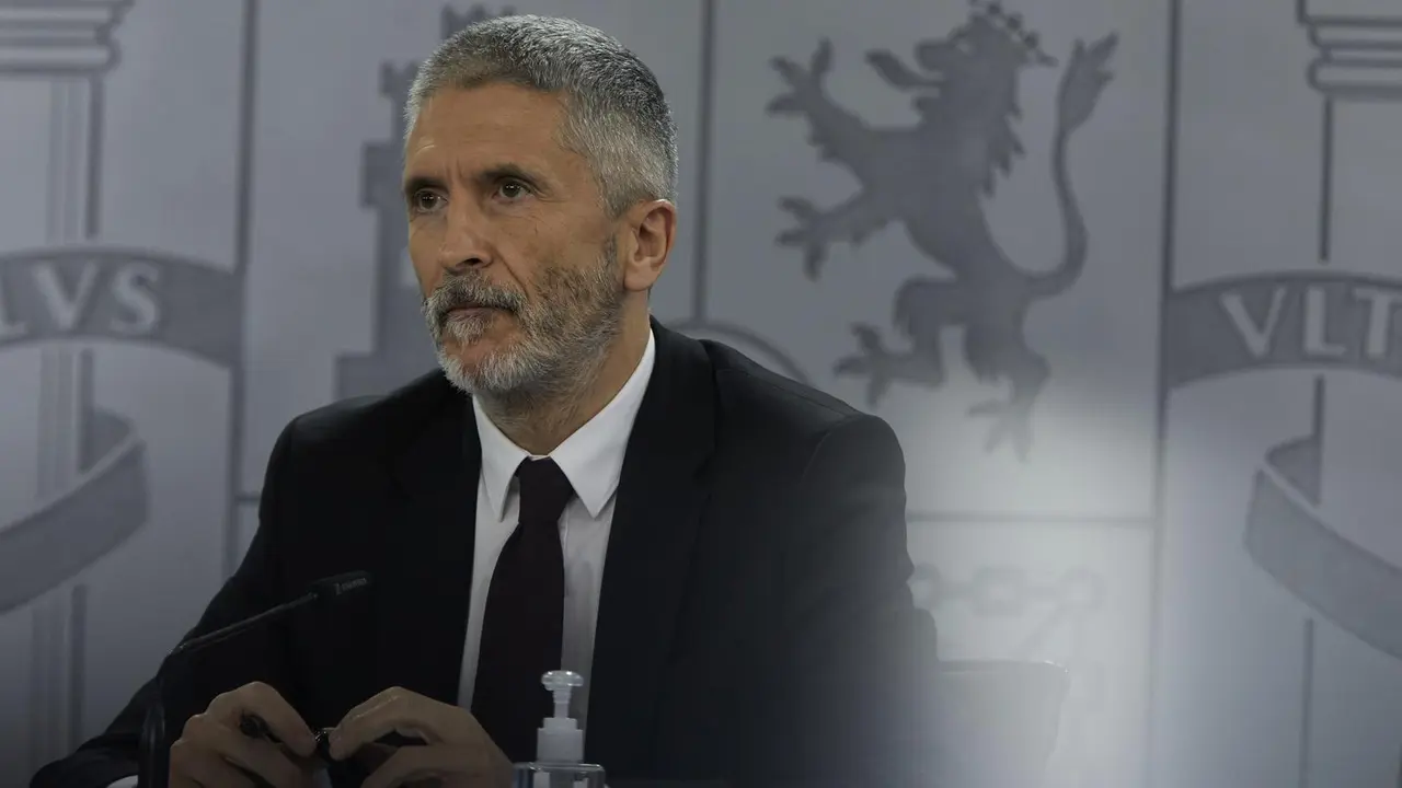 El ministro del Interior, Fernando Grande-Marlaska, durante una rueda de prensa tras la reuni&oacute;n del Consejo Interterritorial del Sistema Nacional de Salud, en Madrid (Espa&ntilde;a), a 24 de marzo de 2021. 