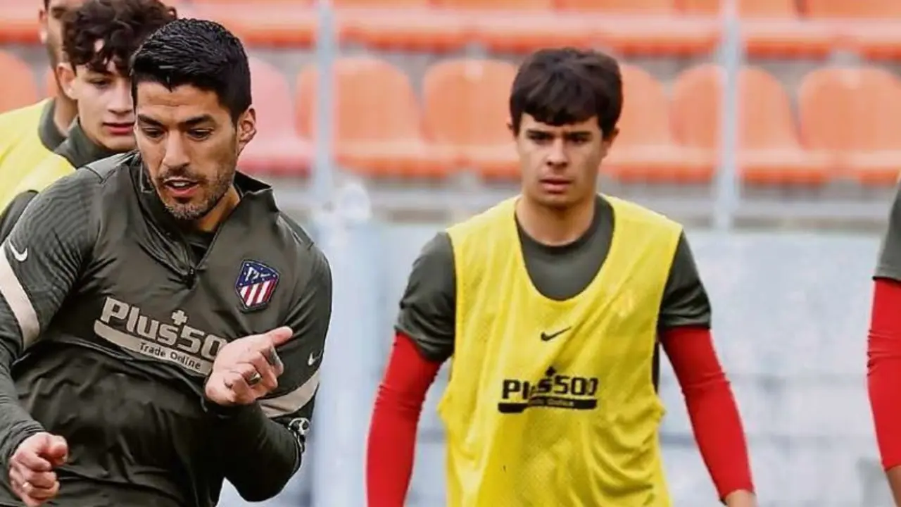 Luis Su&aacute;rez en un entrenamiento del Atl&eacute;tico de Madrid. / EFe