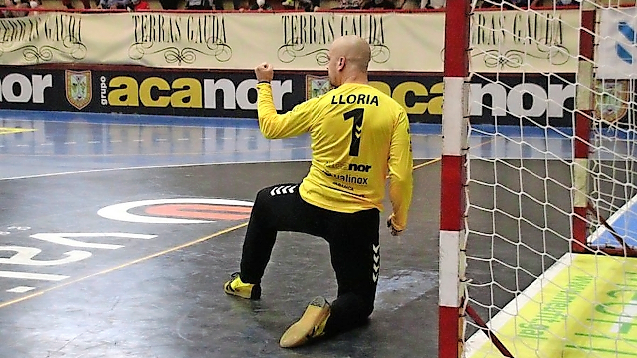 Garc&iacute;a Lloria.