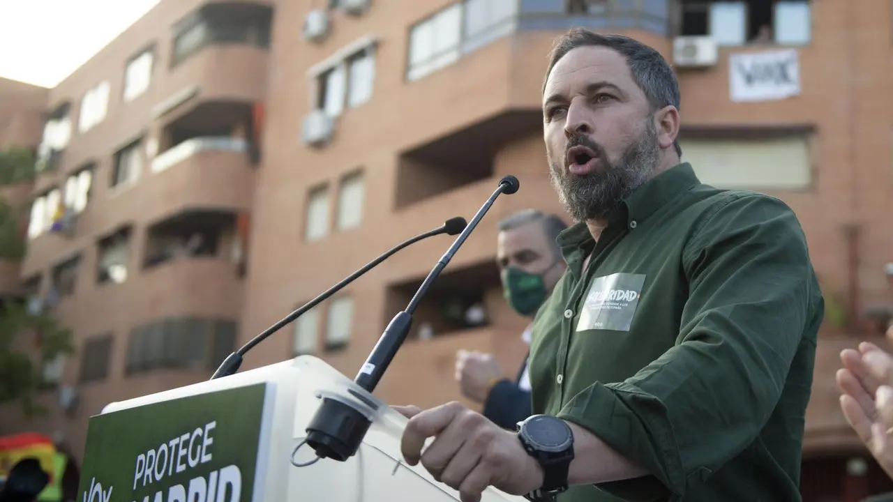 El presidente de Vox y director de campa&ntilde;a, Santiago Abascal, presenta la candidatura para las pr&oacute;ximas elecciones del 4 M, en Vallecas