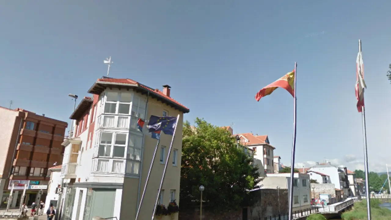 Vista de la Av. Puente de Carlos III, Reinosa, Cantabria. / ALERTA