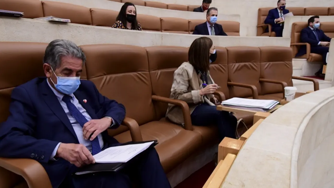 La bancada del PRC en el parlemento c&aacute;ntabro.