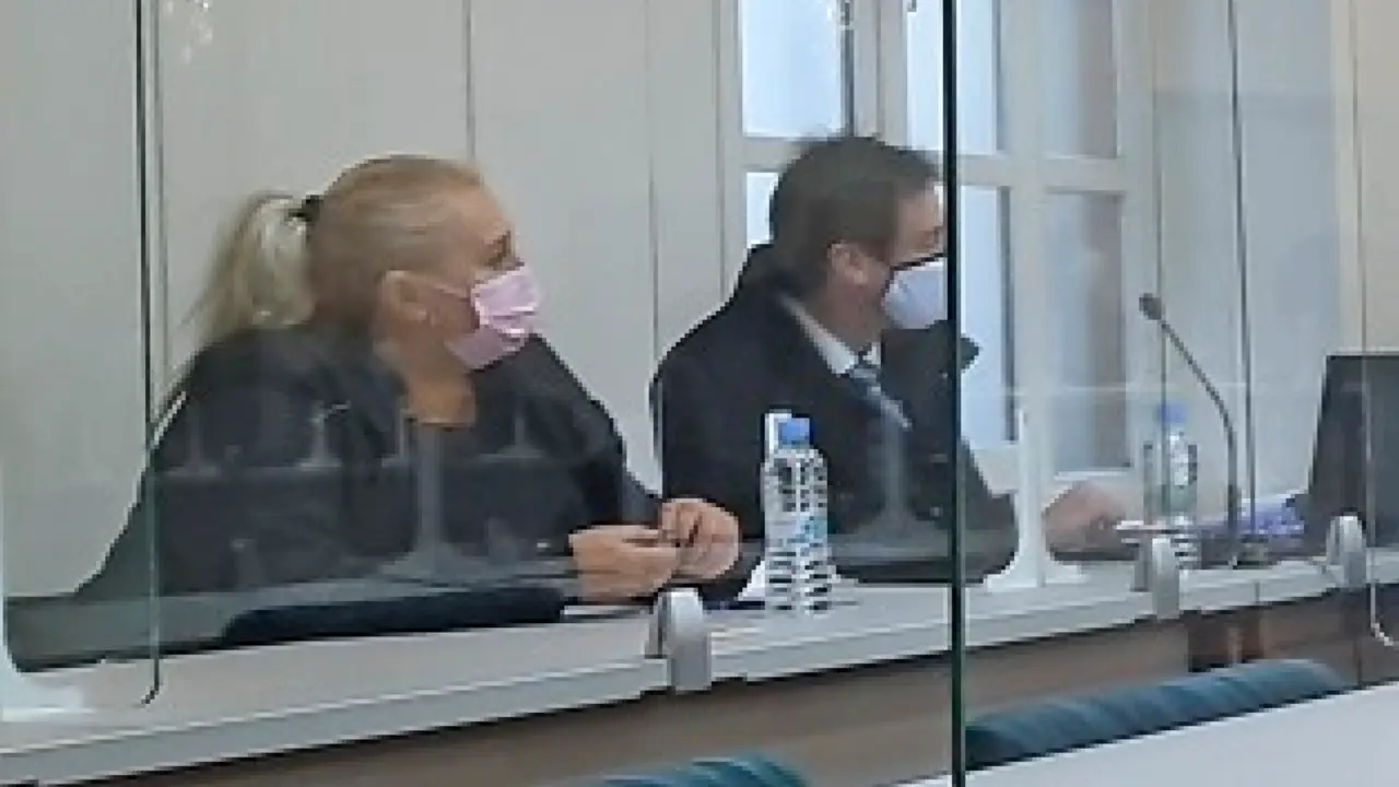 La princIpal acusada Jimena Gonz&aacute;lez durante el juicio. / E. PRESS