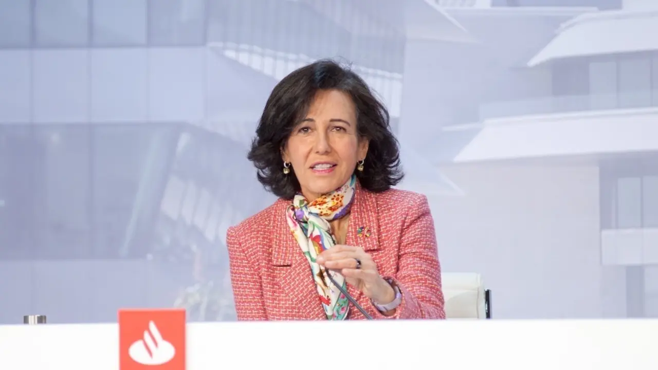 La presidenta de Banco Santander, Ana Bot&iacute;n, durante la junta general de accionistas de 2021.
