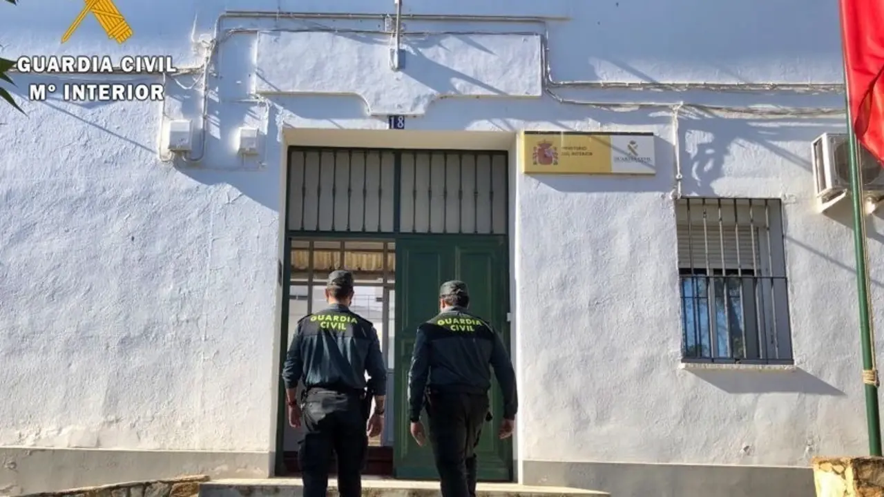 Dependencias de la Guardia Civil en Los Santos de Maimona.