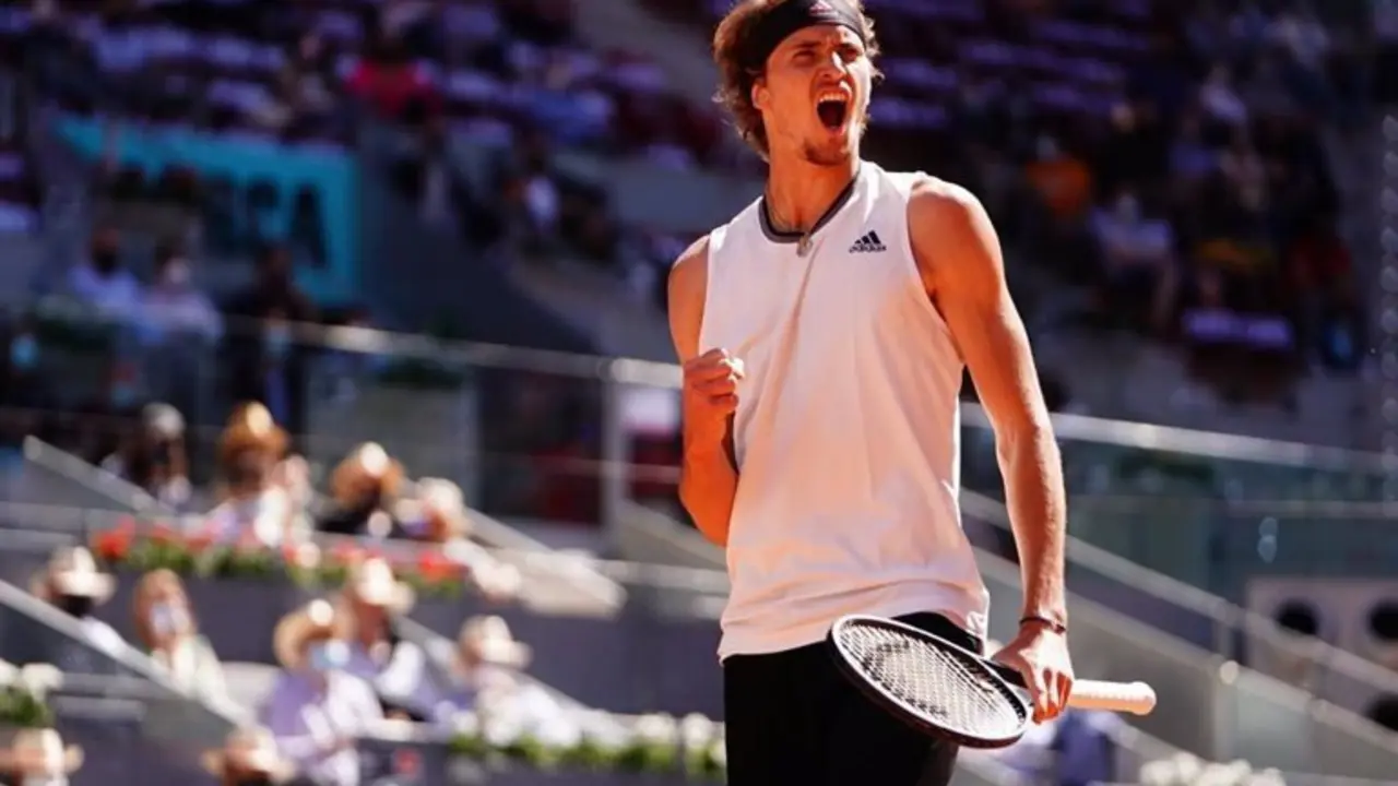 El tenista alem&aacute;n Alexander Zverev en su triunfo sobre el espa&ntilde;ol Rafa Nadal (doble 6-4) en cuartos de final del Mutua Madrid Open 2021 - MUTUA MADRID OPEN