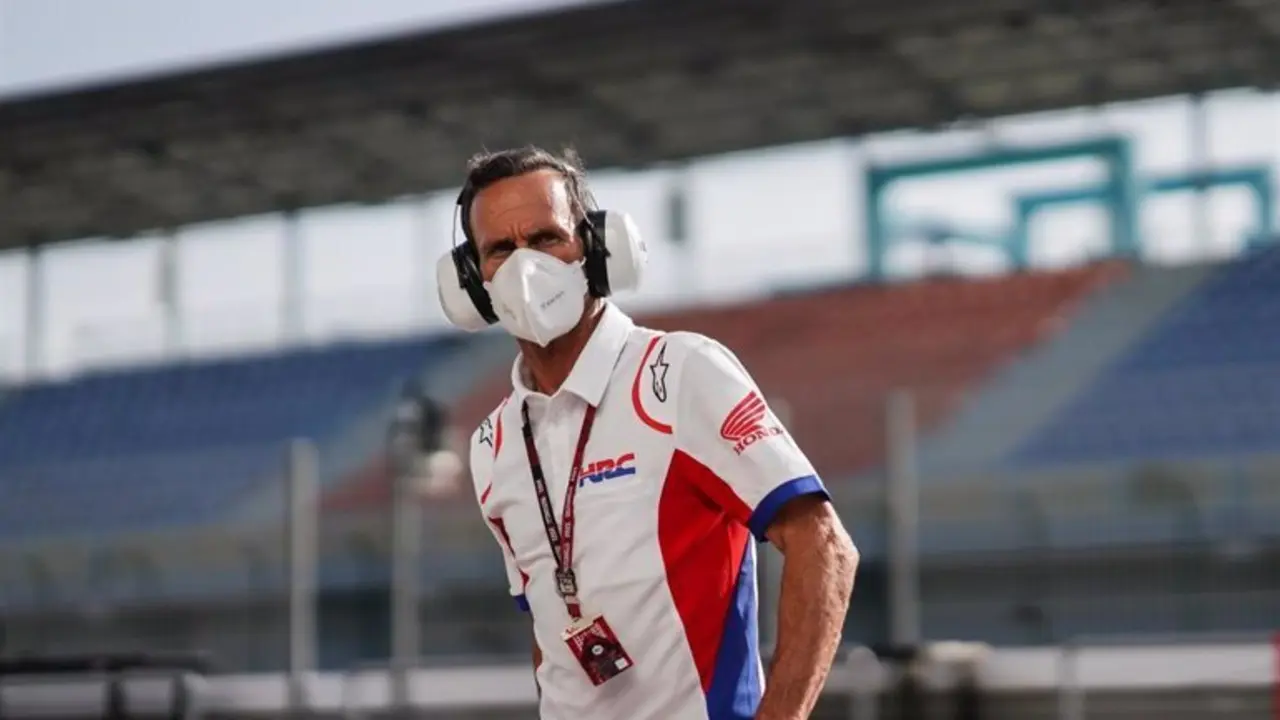 Archivo - El Team Manager del Repsol Honda Alberto Puig hace un balance positivo del estreno de Pol Espargar&oacute; con la Honda en Catar. - REPSOL HONDA - Archivo