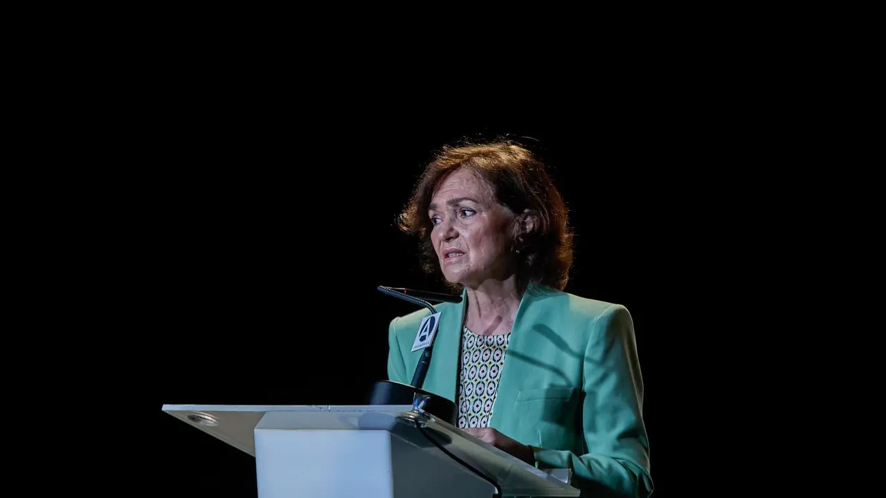 La vicepresidenta primera del Gobierno y ministra de Presidencia, Relaciones con las Cortes y Memoria Democr&aacute;tica, Carmen Calvo, clausura el acto de Estado de recuerdo y homenaje al exilio espa&ntilde;ol, a 8 de mayo de 2021, en Madrid, (Espa&ntilde;a). Con este acto f