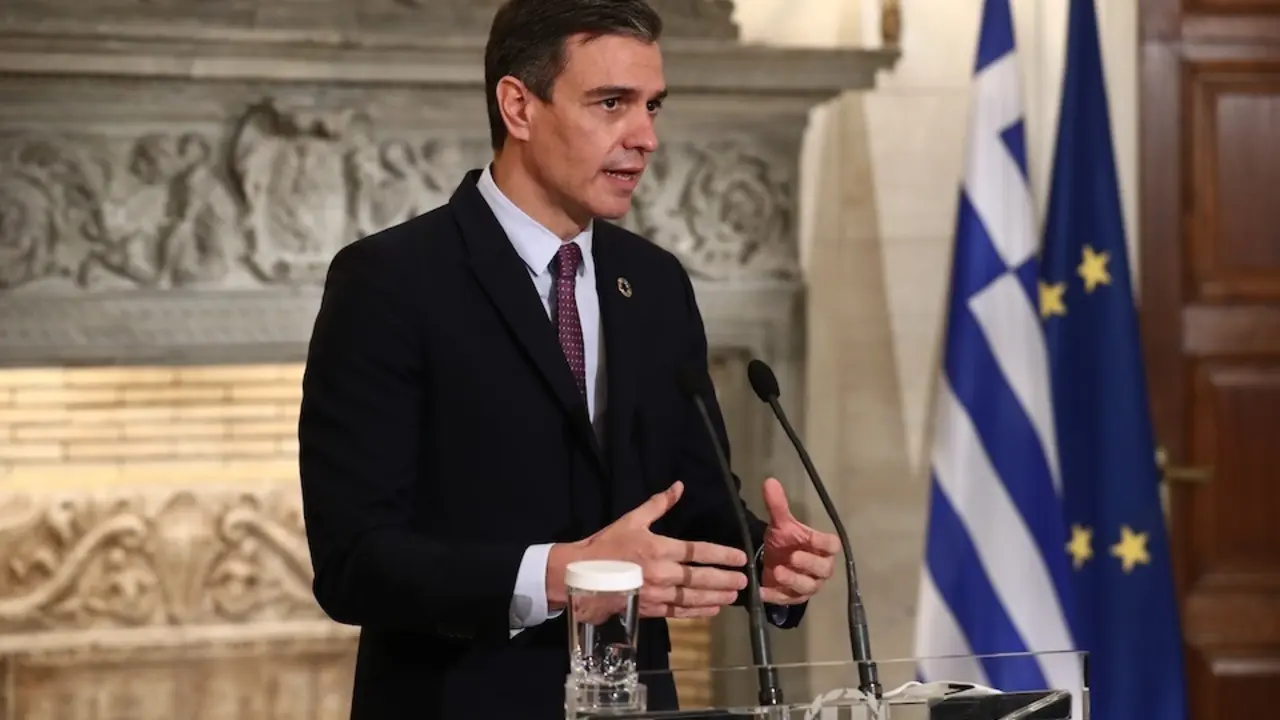 El presidente del Gobierno, Pedro S&aacute;nchez, en Atenas (Grecia), tras su reuni&oacute;n con el primer ministro griego, Kyriacos Mitsotakis
POOL MONCLOA/FERNANDO CALVO
10/5/2021