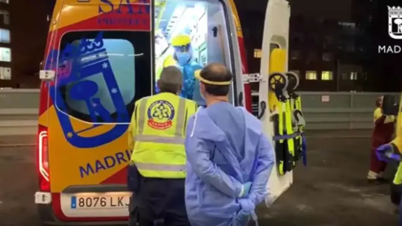 Ambulancia del Samur Protecci&oacute;n-Civil - EMERGENCIAS MADRID - Archivo