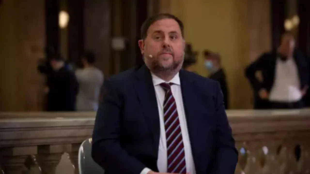 El l&iacute;der de ERC, Oriol Junqueras, durante una entrevista en directo para TV3, antes de celebrarse la moci&oacute;n de investidura del candidato de ERC a la Presidencia de la Generalitat, en el Parlament de Catalunya, a 21 de mayo de 2021, en Barcelona, Catalu&ntilde;a, - David Zorrakino - Europa Press