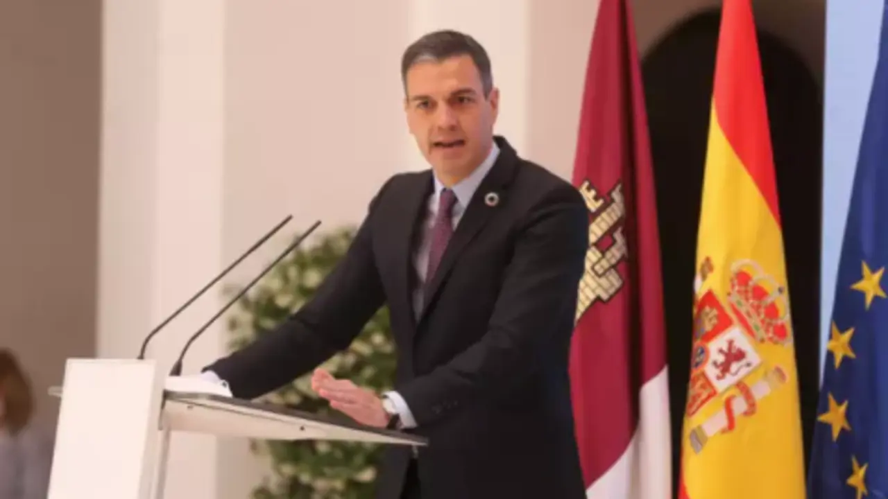 El presidente del Gobierno, Pedro S&aacute;nchez, interviene en la presentaci&oacute;n del acto 'Haciendo de Espa&ntilde;a un polo industrial del hidr&oacute;geno verde en Europa', a 24 de mayo de 2021, en Toledo, Castilla-La Mancha, (Espa&ntilde;a) - ISABEL INFANTES / EUROPA PRESS