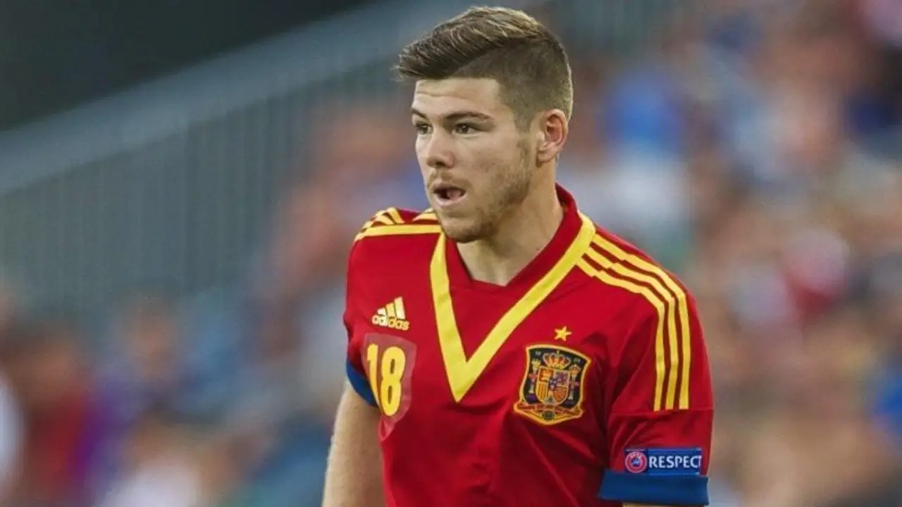Alberto Moreno en un partido de la selecci&oacute;n.