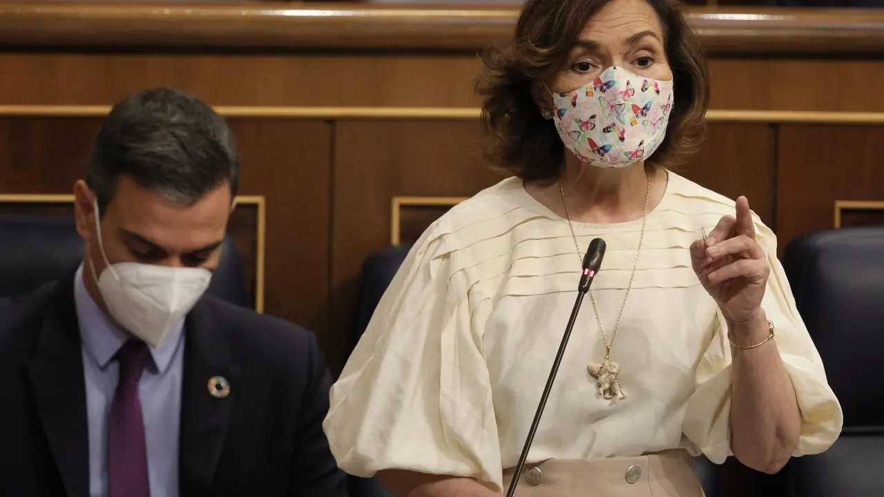 La vicepresidenta primera del Gobierno, ministra de la Presidencia, Relaciones con las Cortes y Memoria Democr&aacute;tica, Carmen Calvo