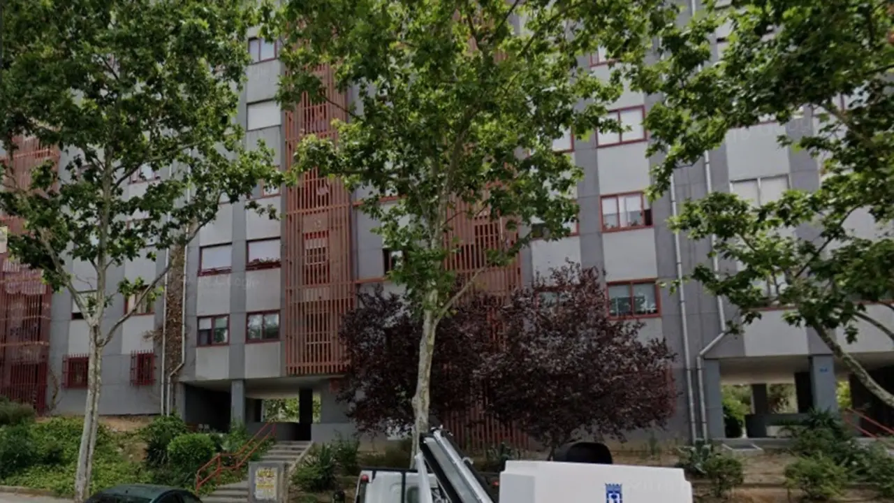 Hallan el cad&aacute;ver de una mujer que llevaba varias semanas muerta en su casa del barrio de Fuencarral (Madrid)