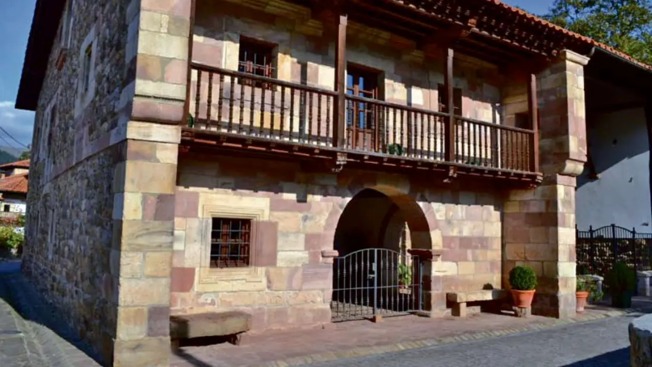 Casona de Barcenilla.