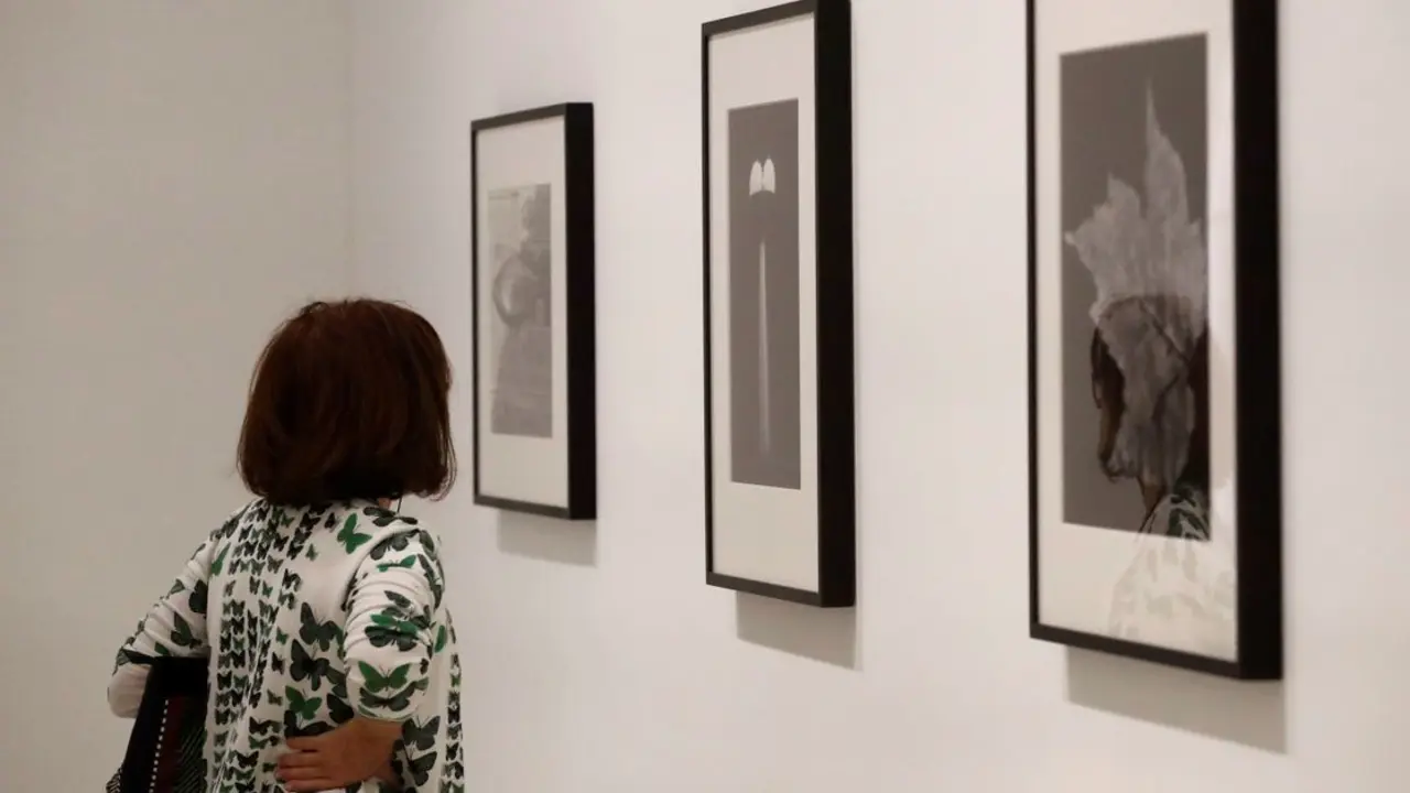 PHotoESPA&Ntilde;A, el mayor festival de fotograf&iacute;a de Espa&ntilde;a, da hoy el pistoletazo oficial a su nueva edici&oacute;n con una programaci&oacute;n repleta de actividades.EFE/Javier Liz&oacute;n/Archivo