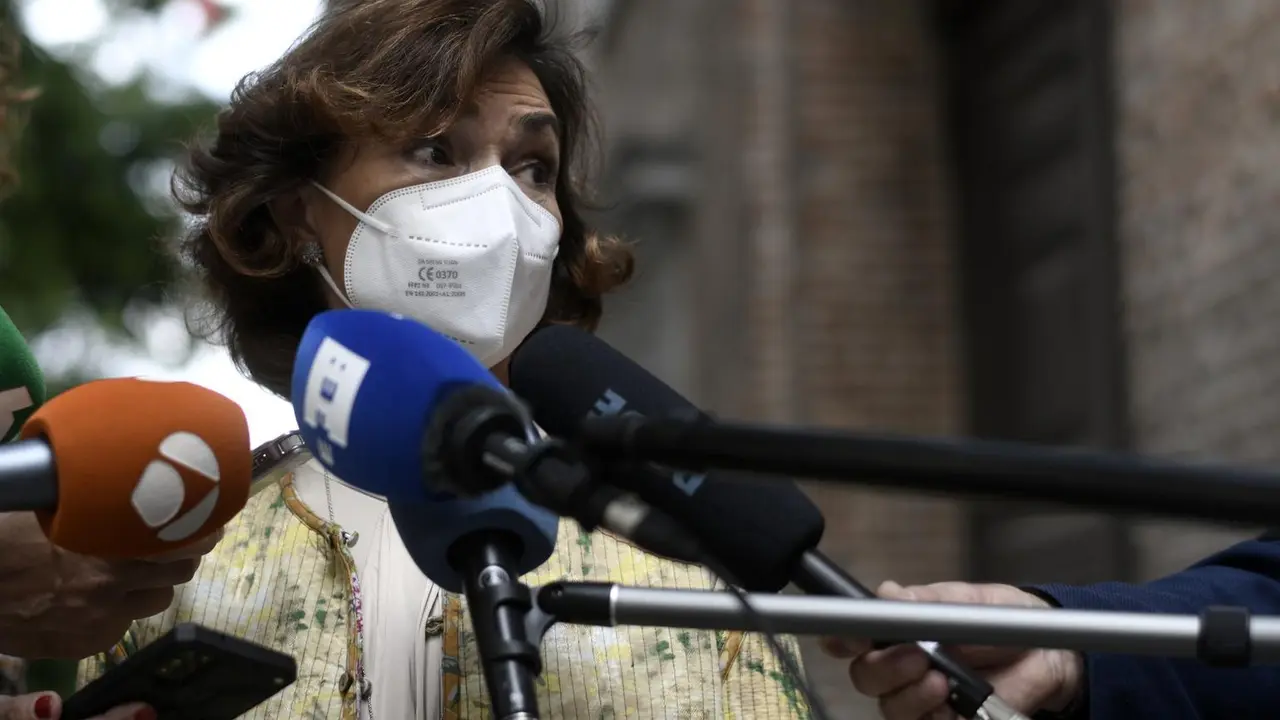 La vicepresidenta primera del Gobierno, ministra de la Presidencia, Relaciones con las Cortes y Memoria Democr&aacute;tica, Carmen Calvo