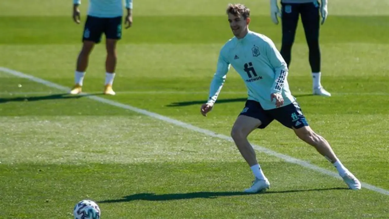 Diego Llorente durante un entrenamiento de la selecci&oacute;n espa&ntilde;ola en la Ciudad del F&uacute;tbol de Las Rozas - Oscar J. Barroso / AFP7 / Europa Press - Archivo