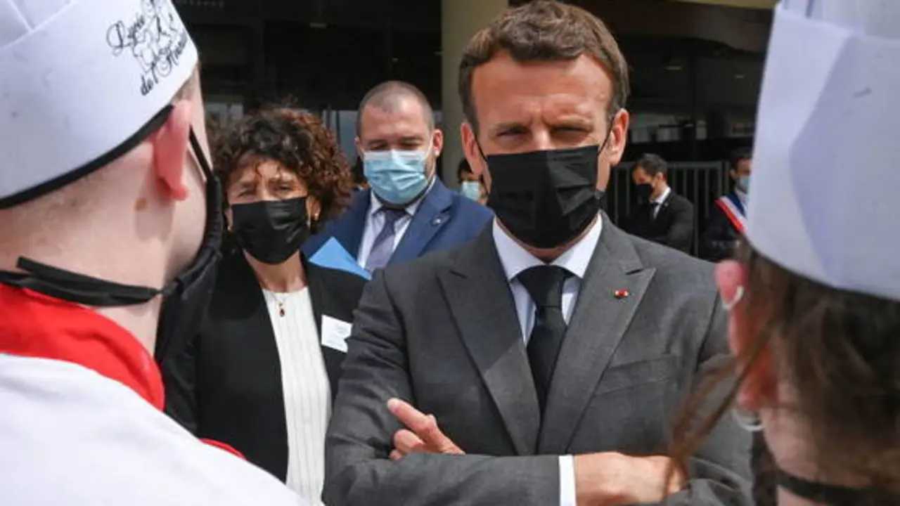 abofetean-al-presidente-frances-emmanuel-macron-durante-una-visita-oficial