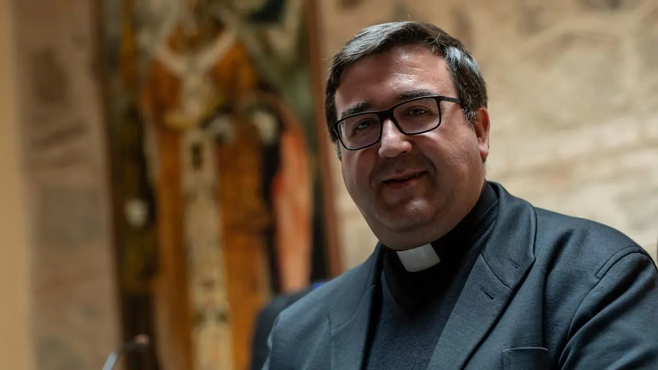 Carlos Loriente Garc&iacute;a, Vicario Episcopal Para El Clero.