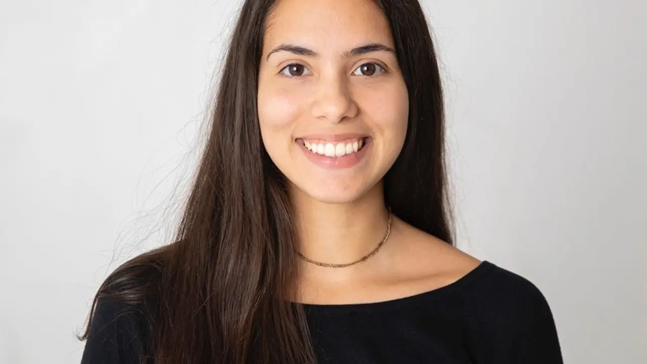 Stephanie G&oacute;mez, joven de 25 a&ntilde;os de Carballo (A Coru&ntilde;a) nominada a un Emmy del sureste estadounidense por su trabajo como editora en el corto 'Made in America'.
