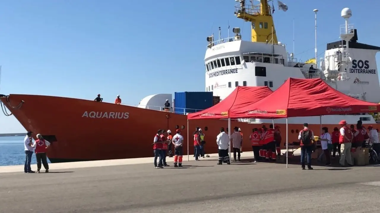 Archivo - El Aquarius en el Puerto de Val&egrave;ncia