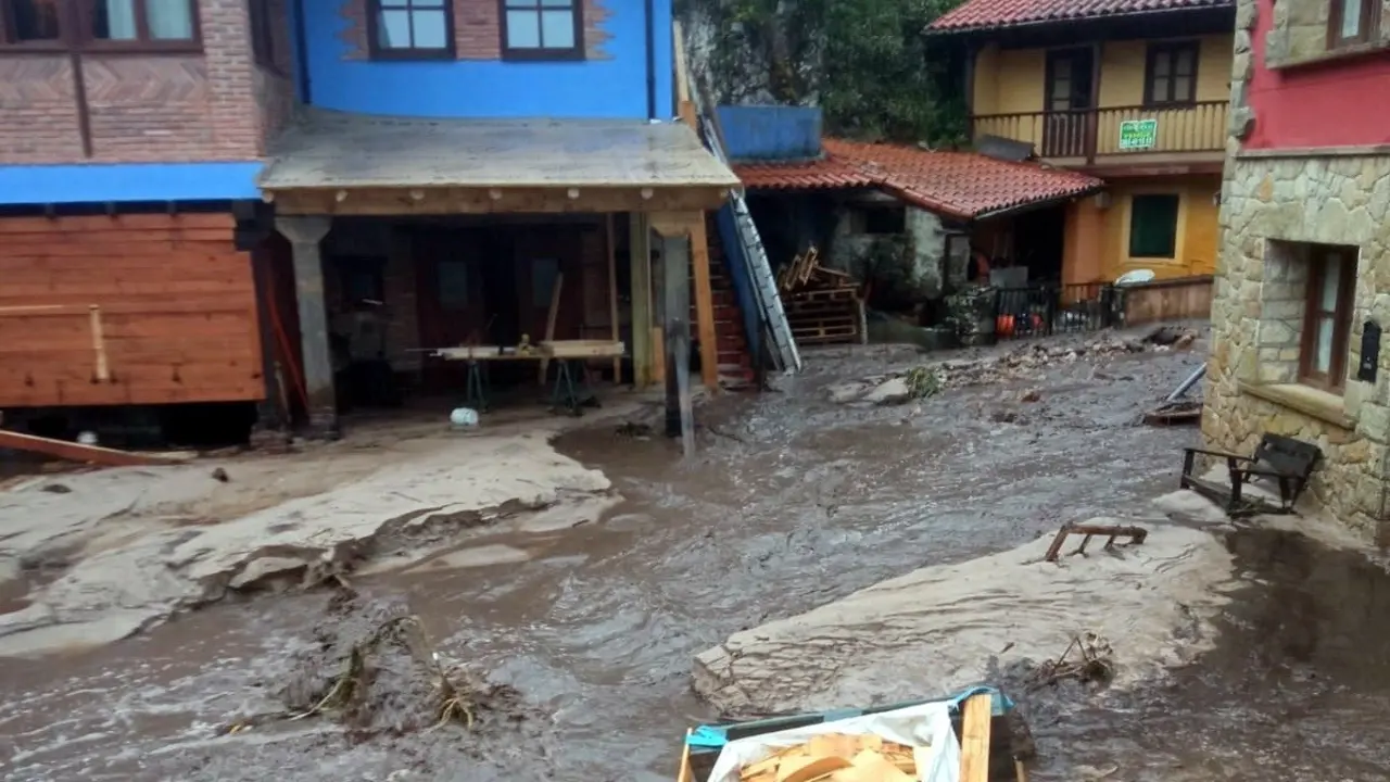 Consecuencias de las intensas lluvias en Llanes