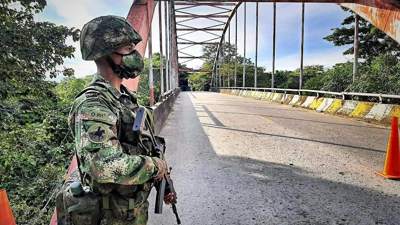 Archivo - Un militar en Colombia