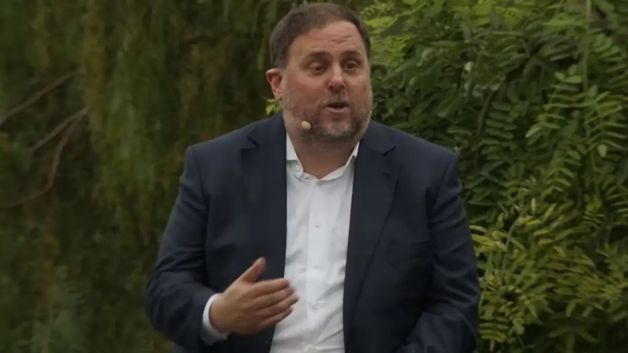El l&iacute;der de ERC, Oriol Junqueras, en un acto de presentaci&oacute;n de su libro 'Contra l'adversitat' en Barcelona
