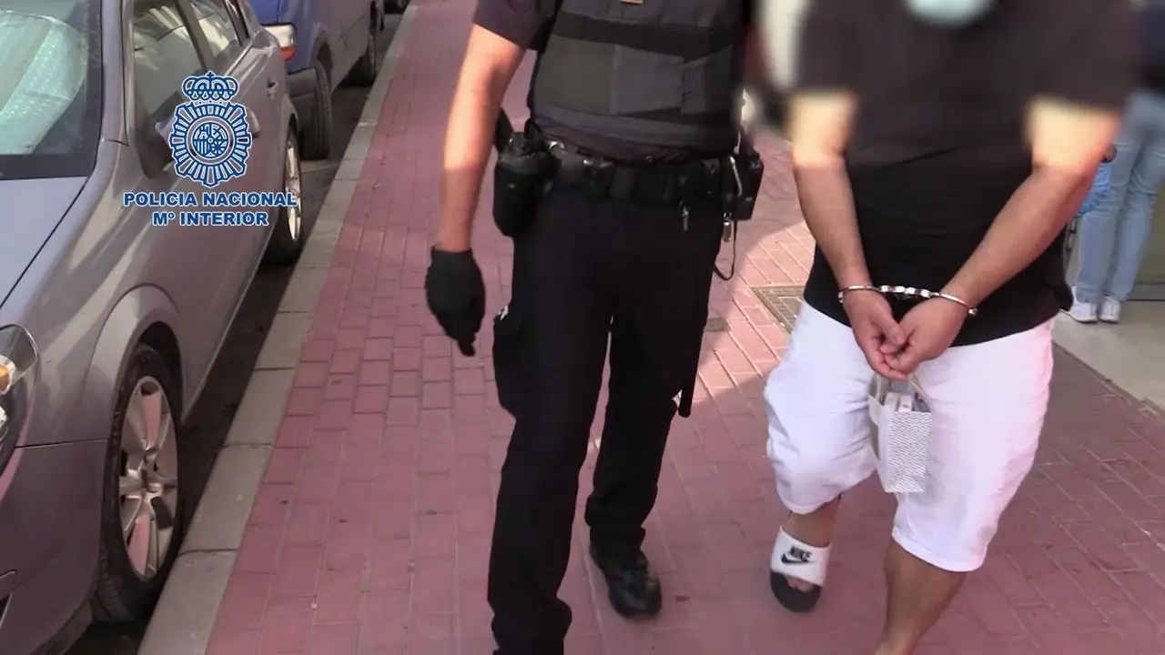 Imagen de uno de los detenidos en la operaci&oacute;n
