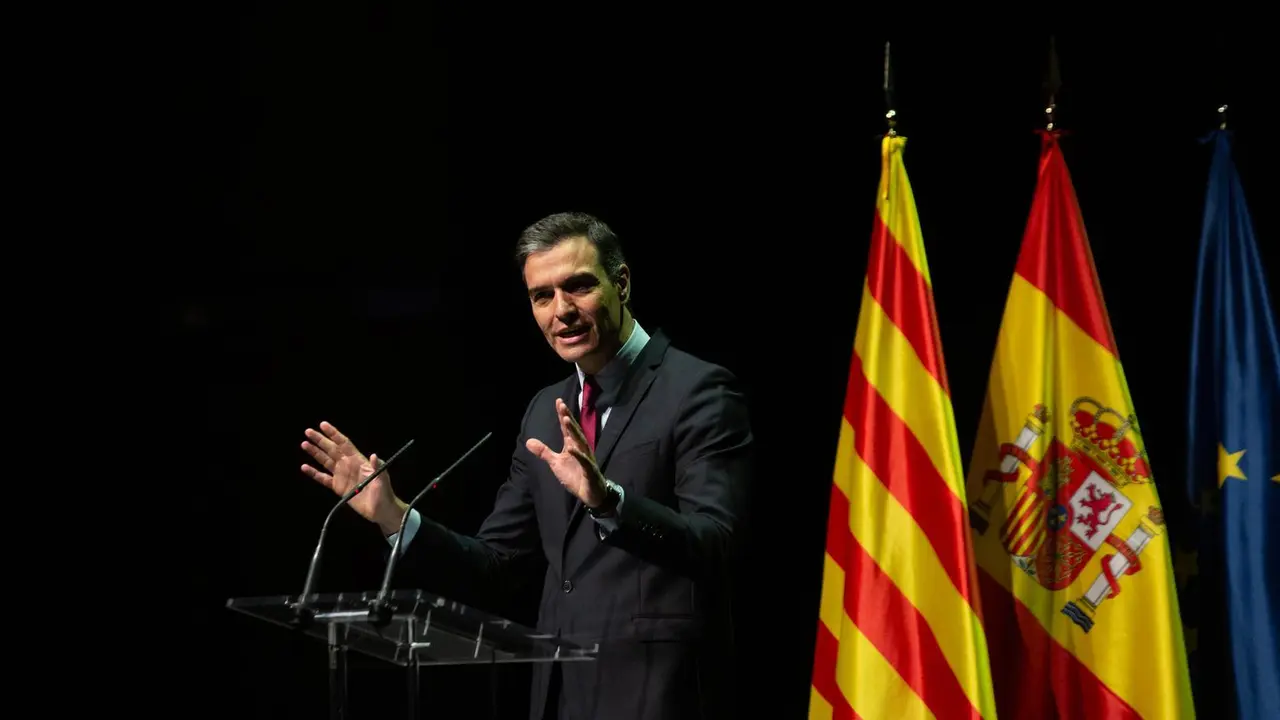 El presidente del Gobierno, Pedro S&aacute;nchez, pronuncia la conferencia 'Reencuentro: un proyecto de futuro para toda Espa&ntilde;a', en el Gran Teatre del Liceu de Barcelona, a 21 de junio de 2021, en Barcelona, Catalunya (Espa&ntilde;a). Durante su intervenci&oacute;n, S&aacute;nchez 