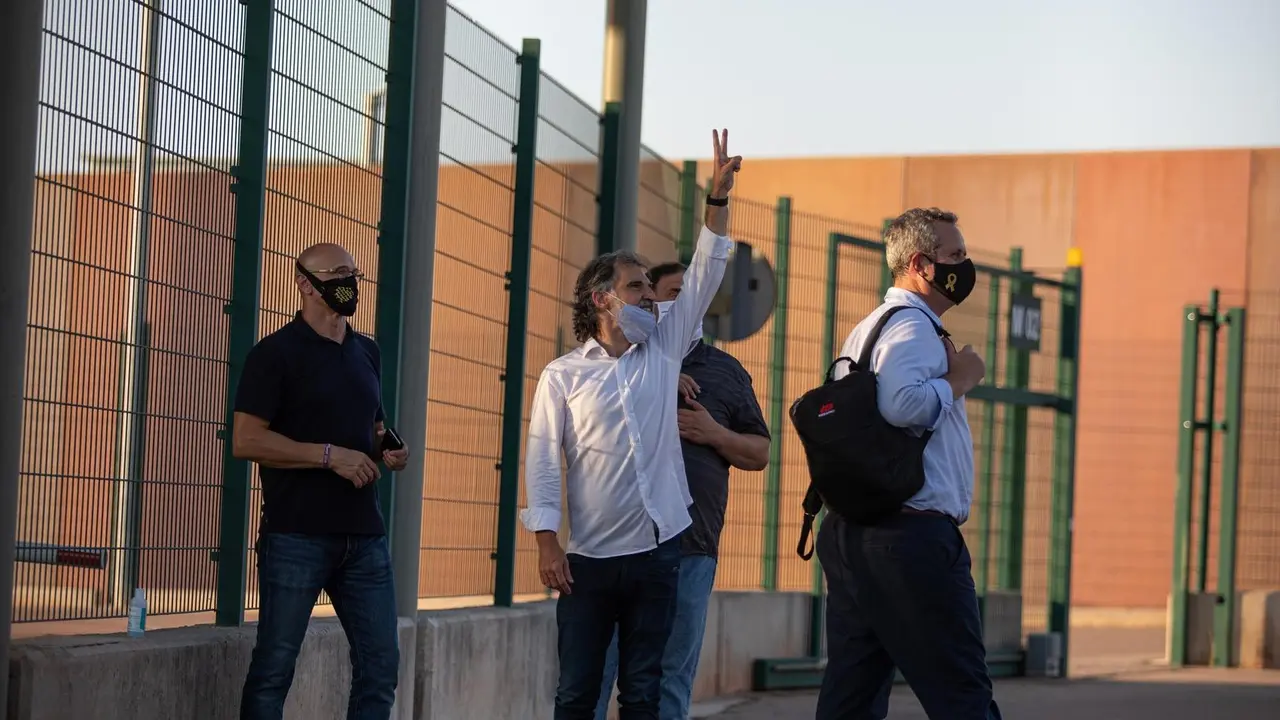 Archivo - Los presos del 1-O, dentro del recinto penitenciario de Lledoners tras su comparecencia en Sant Joan de Vilatorrada, Barcelona, Catalunya (Espa&ntilde;a), a 28 de julio de 2020.