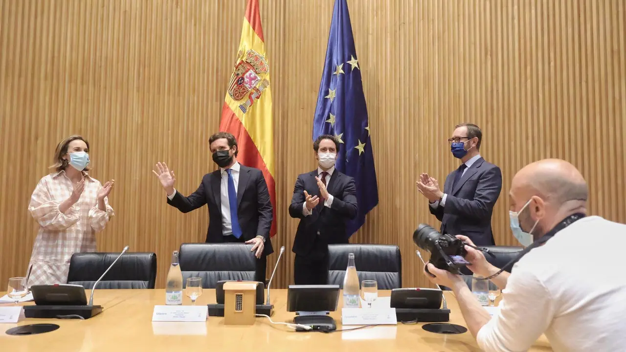 La portavoz del PP en el Congreso, Cuca Gamarra; el presidente de PP, Pablo Casado; el secretario general del PP, Teodoro Garc&iacute;a Egea; y el portavoz del PP en el Senado, Javier Maroto, en una reuni&oacute;n del Grupo Popular. En el Congreso, a 21 de junio 2021. 