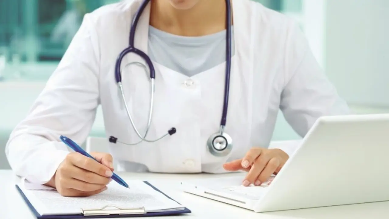 Archivo - Imagen de recurso de una consulta m&eacute;dica.