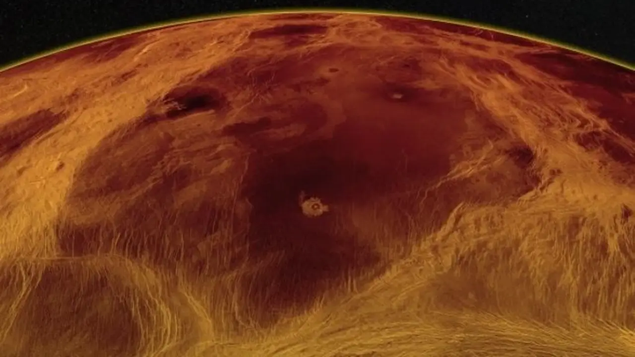 Una vista de radar oblicua del bloque m&aacute;s grande en las tierras bajas de Venus identificado por Byrne et al. Cinturones complejos de estructuras tect&oacute;nicas unen el bloque, pero el interior est&aacute; mucho menos deformado, albergando flujos de lava y un pu&ntilde;ado