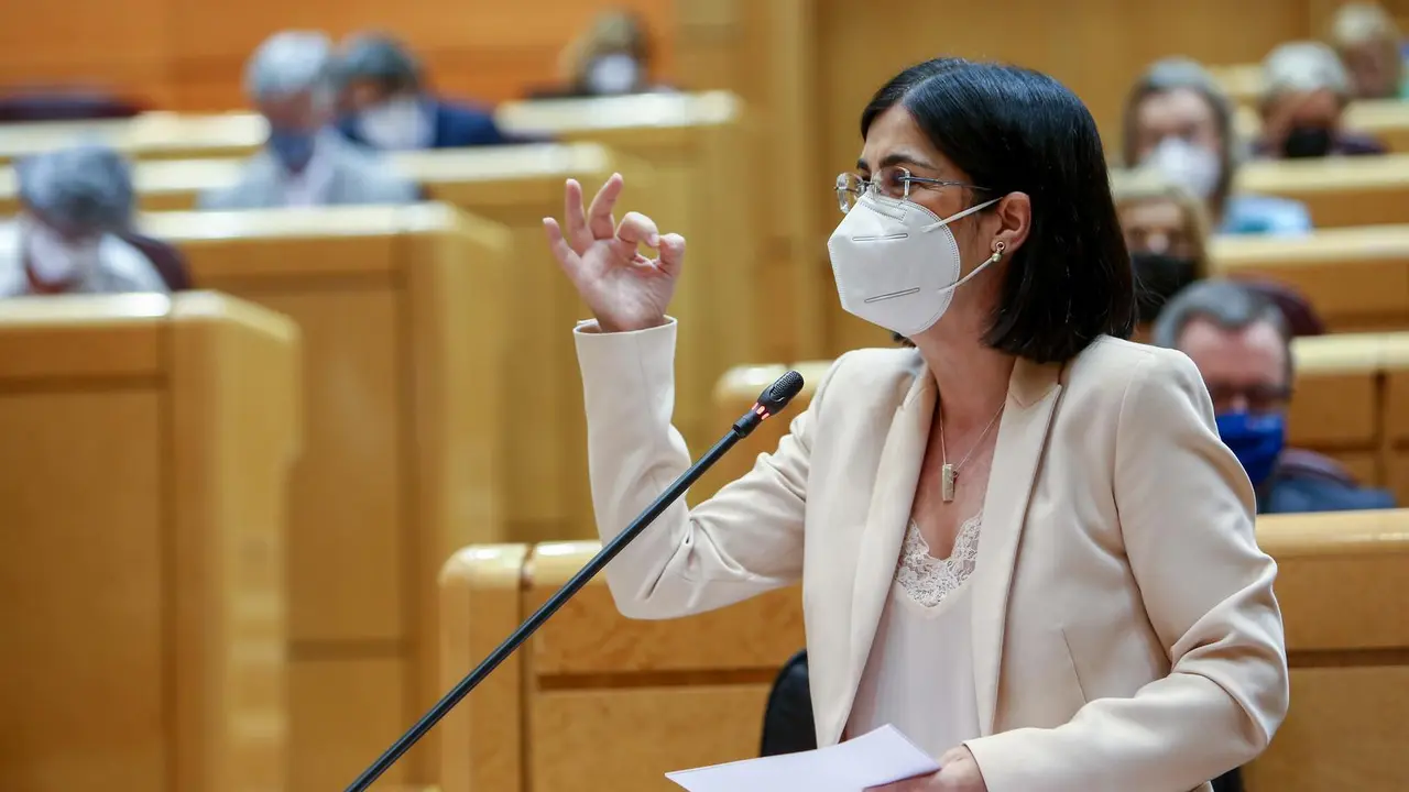 La ministra de Sanidad, Carolina Darias, interviene en una sesi&oacute;n de control al Gobierno, a 8 de junio de 2021, en el Senado, Madrid, (Espa&ntilde;a).