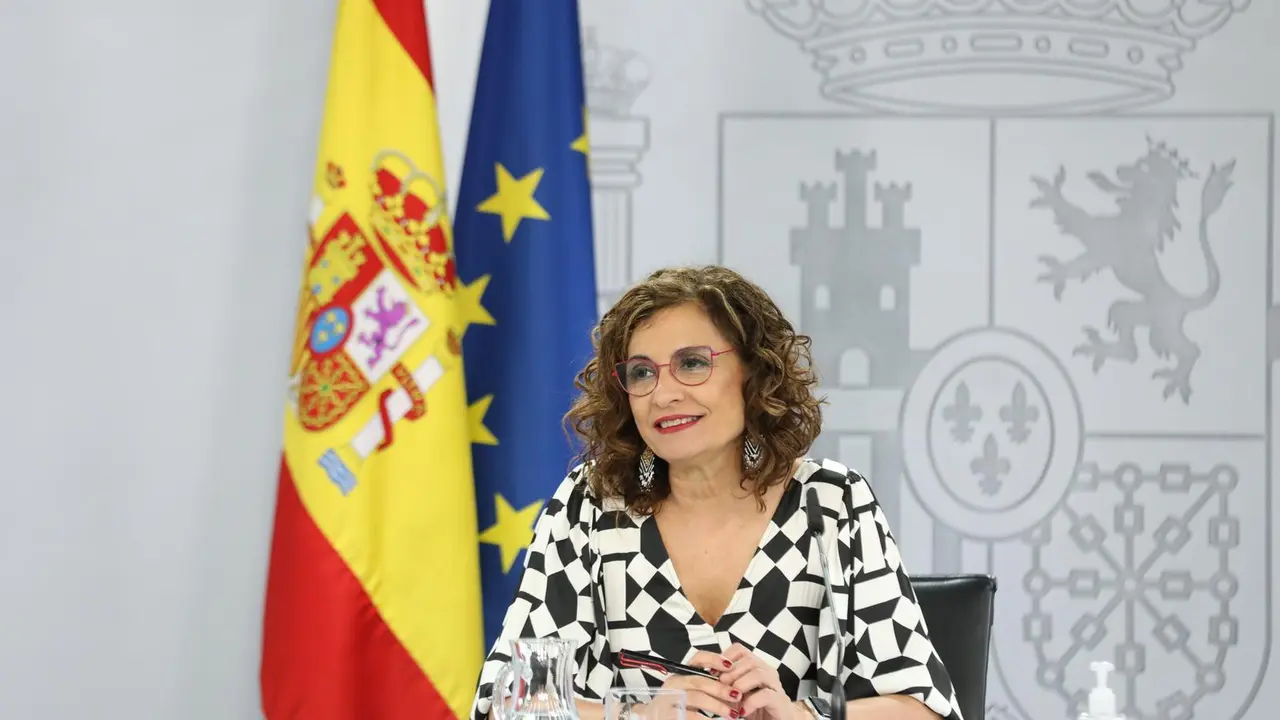 La ministra portavoz, Mar&iacute;a Jes&uacute;s Montero, comparece en r ueda de prensa tras la celebraci&oacute;n del Consejo de Ministros en el que se han aprobado los indultos a los presos independentistas en prisi&oacute;n, a 22 de junio de 2021, en Madrid (Espa&ntilde;a)