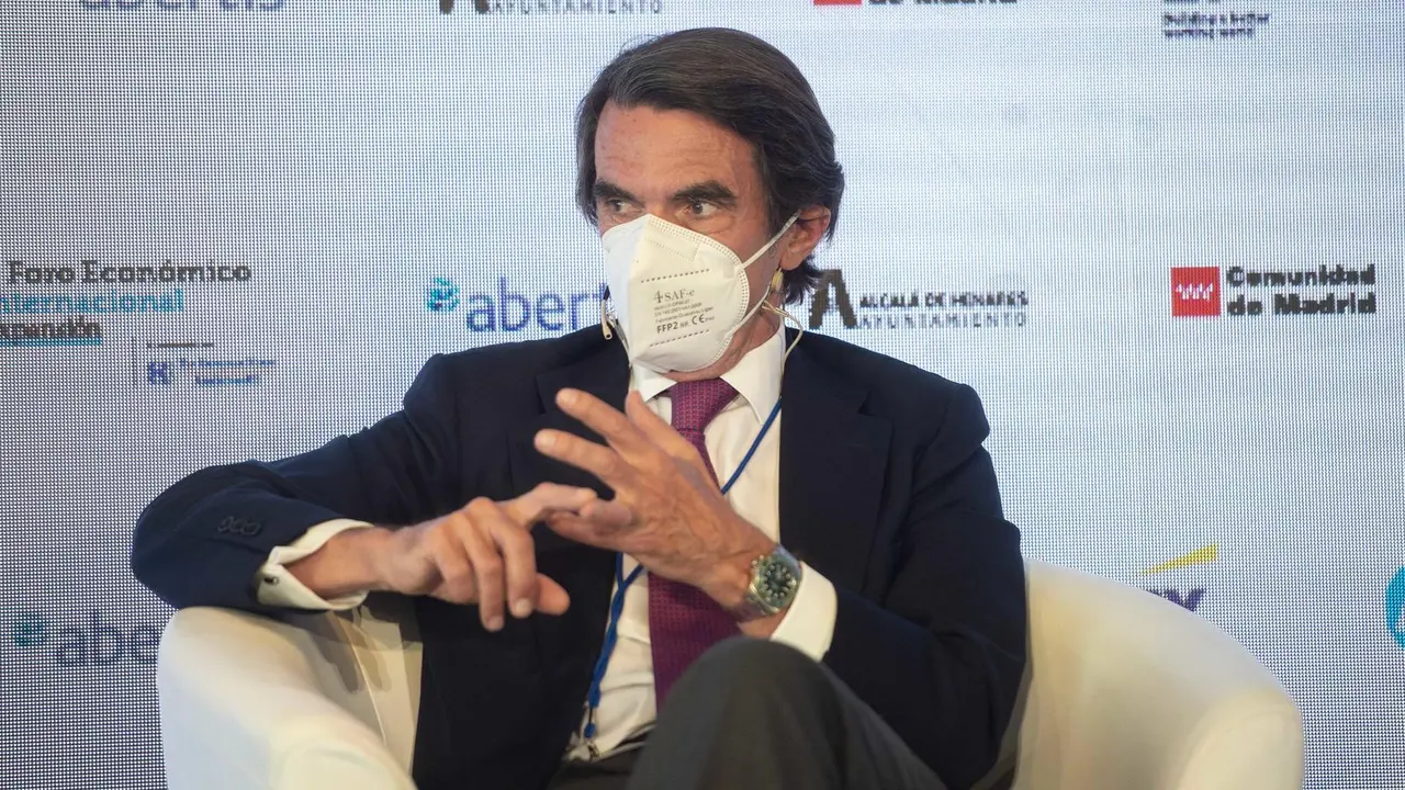 El expresidente del Gobierno de Espa&ntilde;a, Jos&eacute; Mar&iacute;a Aznar, participa en la sesi&oacute;n 'Globalizaci&oacute;n en un orden internacional en constante cambio' del II Foro Econ&oacute;mico Internacional, a 8 de junio de 2021,