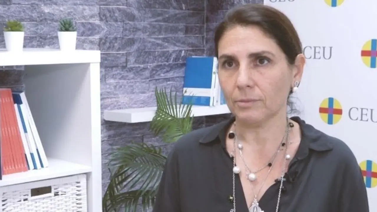 Archivo - La profesora del Grado en Educaci&oacute;n de la Universidad CEU San Pablo, Teresa D&iacute;az T&aacute;rtalo