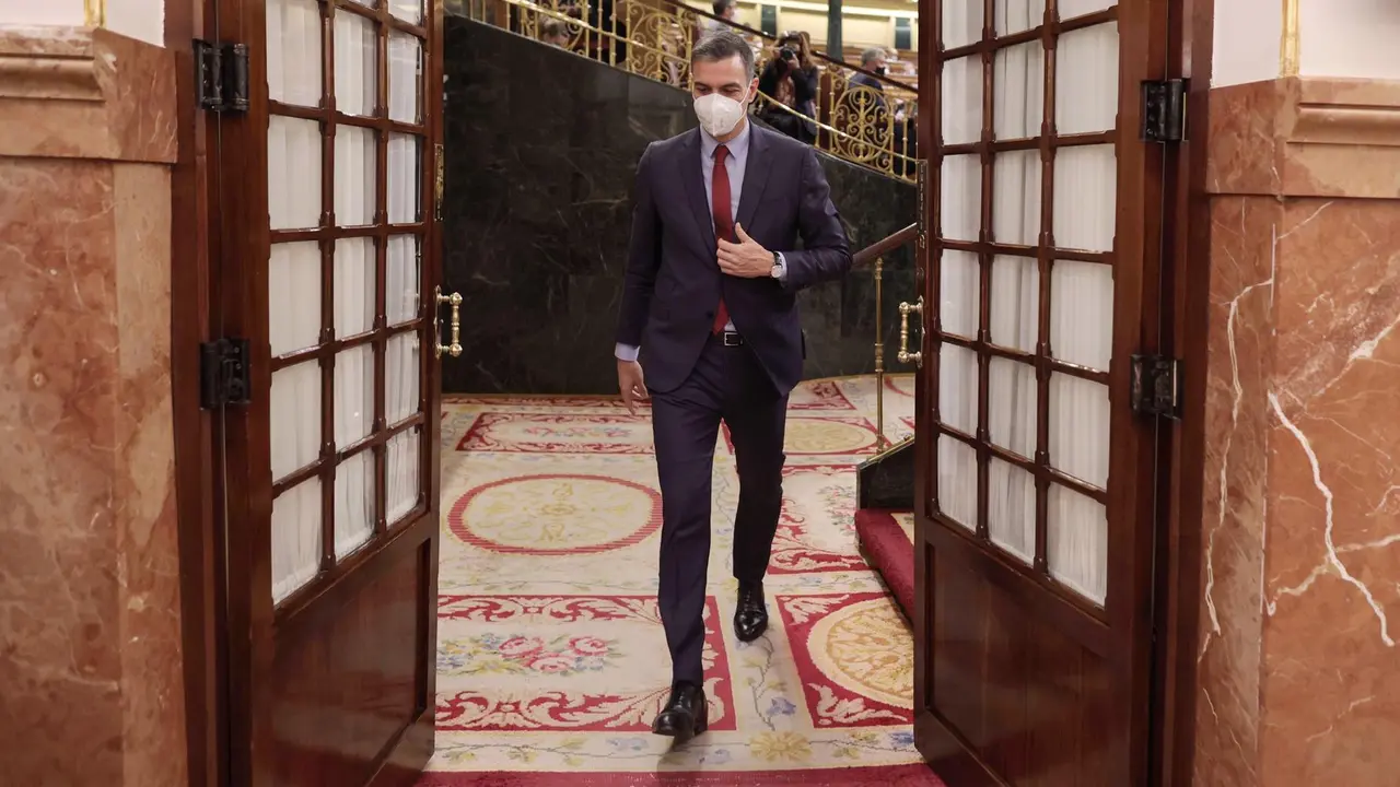 El presidente del Gobierno, Pedro S&aacute;nchez, a su llegada a una sesi&oacute;n de control al Gobierno en el Congreso