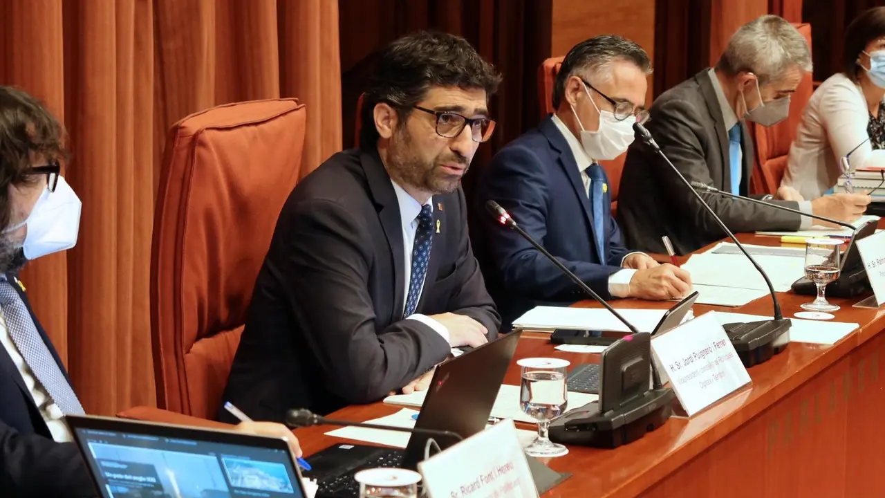El vicepresidente y consejero de Politicas Digitales y Territorio, Jordi Puigner&oacute;, durante su comparecencia.